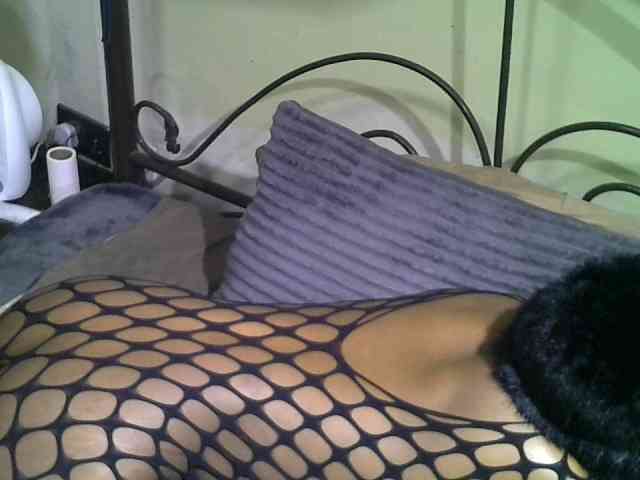 KissMeLuna webcam