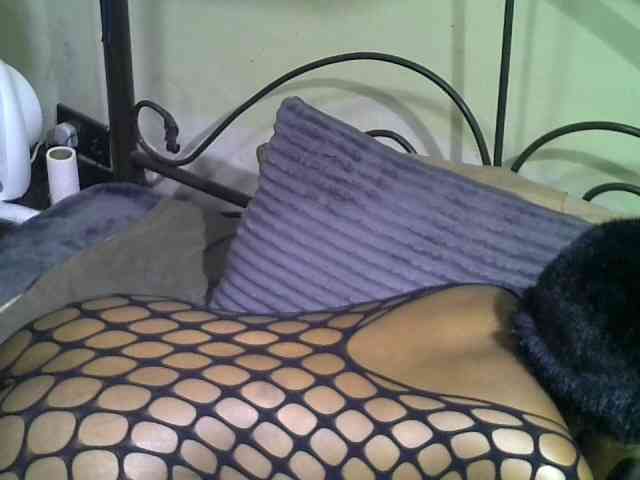 KissMeLuna webcam