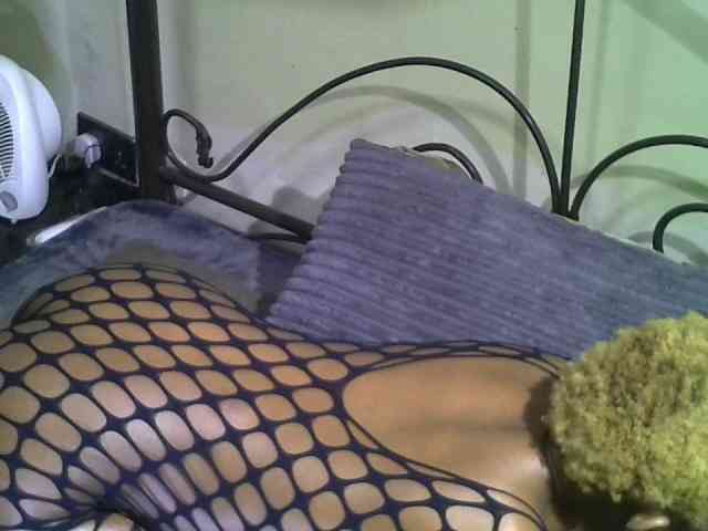 KissMeLuna webcam