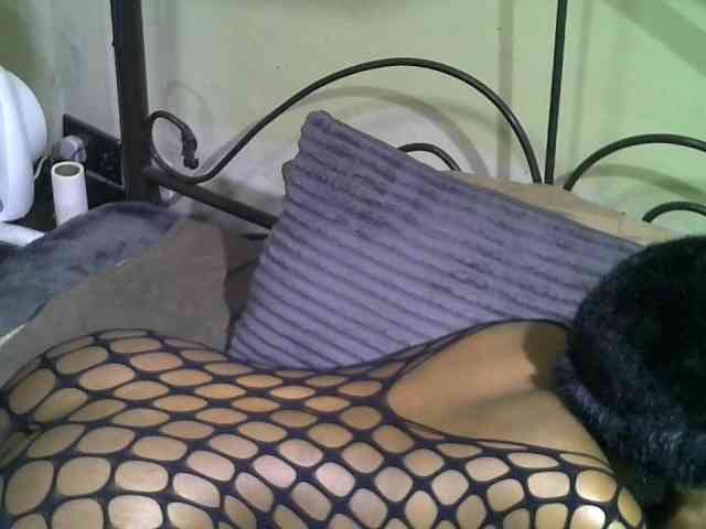 KissMeLuna webcam