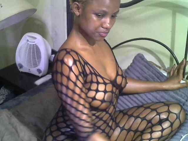 KissMeLuna webcam