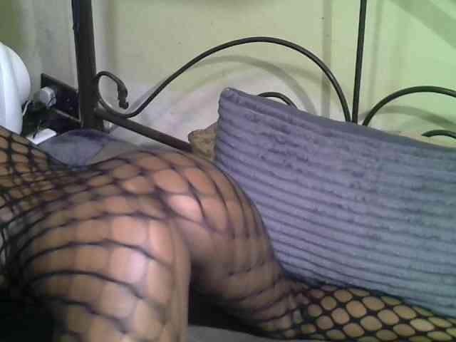 KissMeLuna webcam