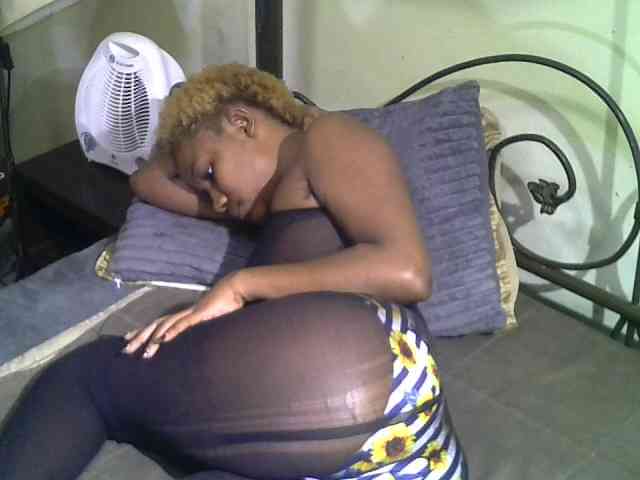 KissMeLuna webcam