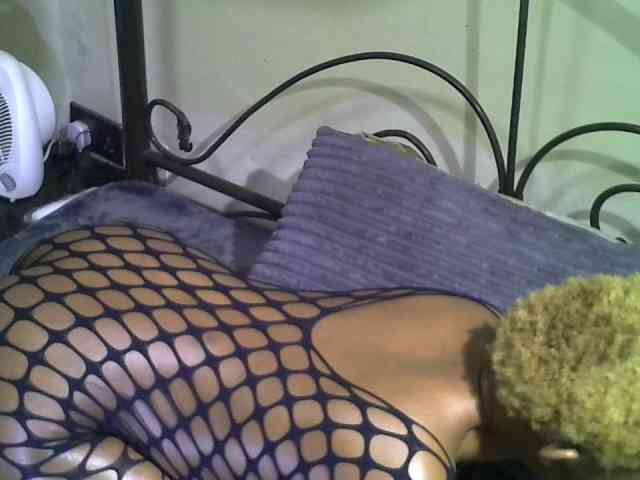 KissMeLuna webcam