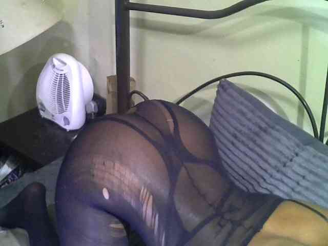 KissMeLuna webcam