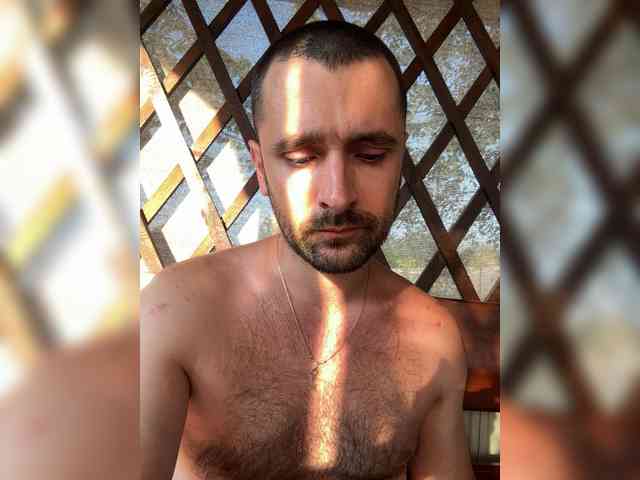 Eskkimo Live Webcam on BongaCams