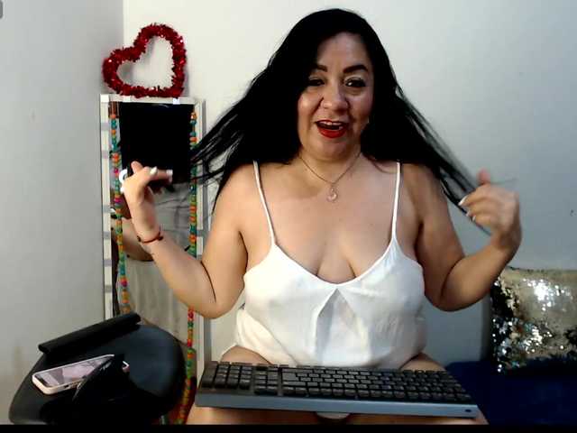 Yourhornyjuliettee1