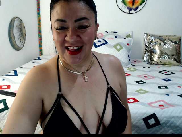 Yourhornyjuliettee1