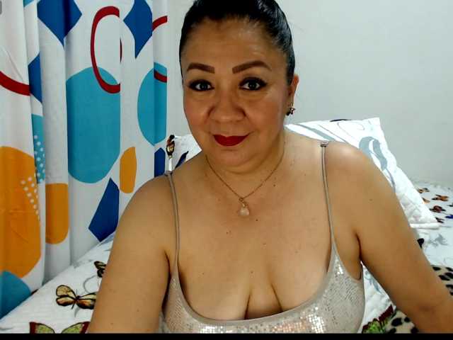 Yourhornyjuliettee1