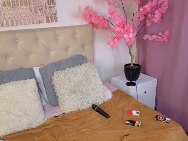 kathyaspinelli live cam on BongaCams