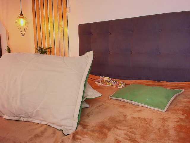 kathyaspinelli live cam on BongaCams