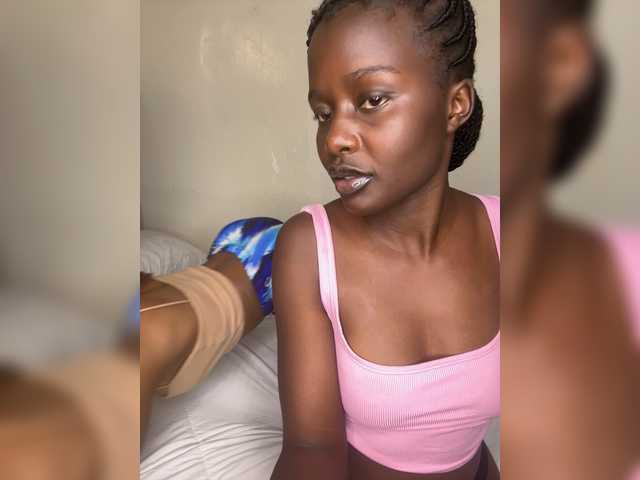 Novarah live cam on BongaCams