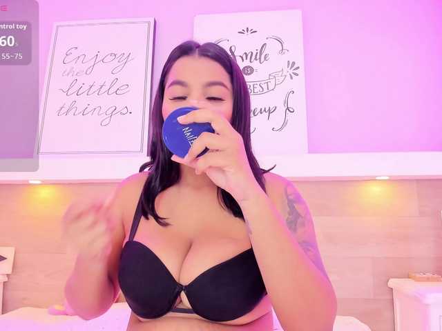 Ashley-Coper live webcam show