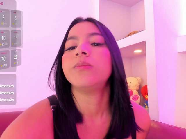 Ashley-Coper live cam on BongaCams