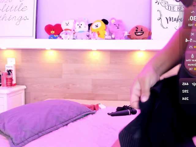 Ashley-Coper live cam on BongaCams