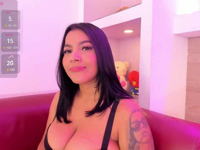 Ashley-Coper live cam on BongaCams