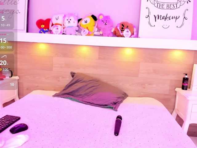 Ashley-Coper live cam on BongaCams