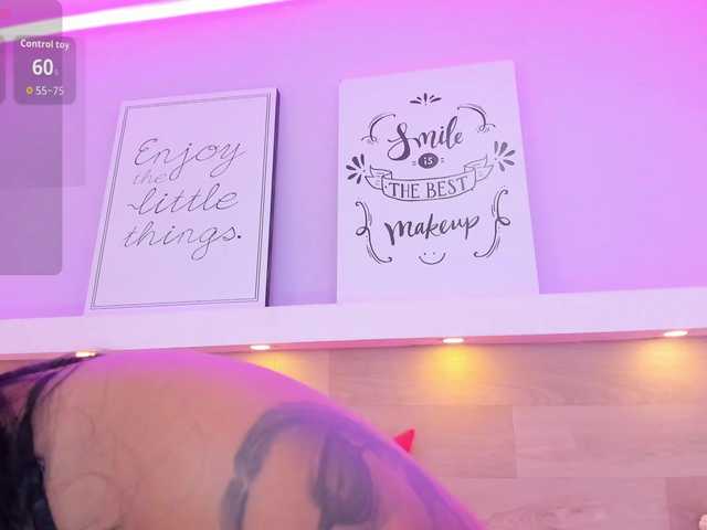 Ashley-Coper live cam on BongaCams