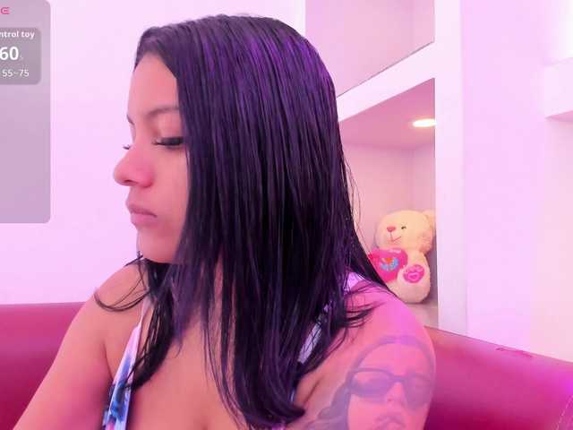 Ashley-Coper live cam on BongaCams