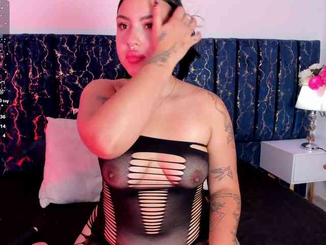Gaby-Martines webcam
