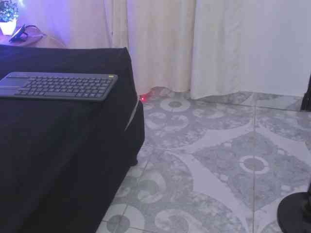 Mariangel-Foxxx webcam