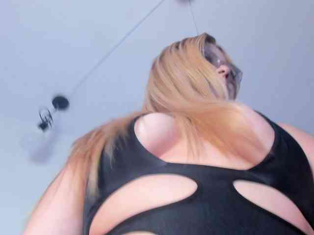 Mariangel-Foxxx webcam