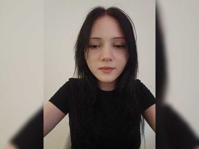 KRISTARI live cam on BongaCams