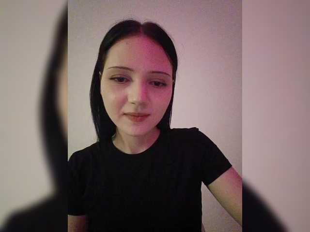 KRISTARI live cam on BongaCams