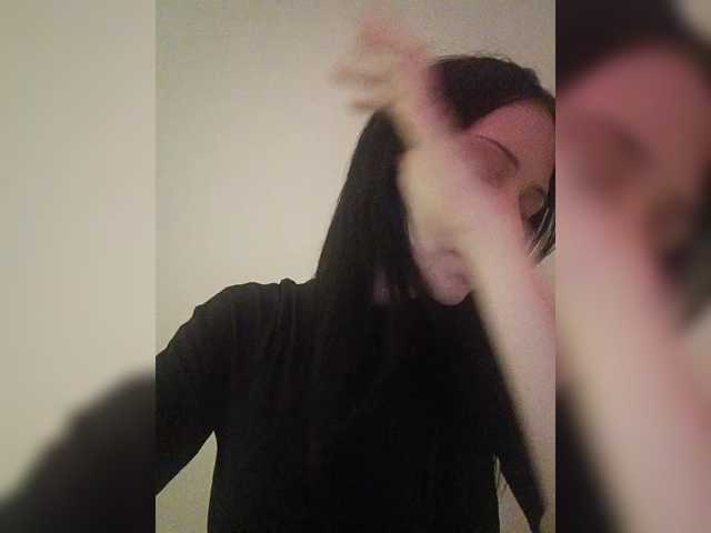 KRISTARI live cam on BongaCams