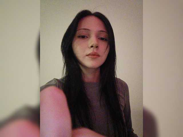 KRISTARI live cam on BongaCams