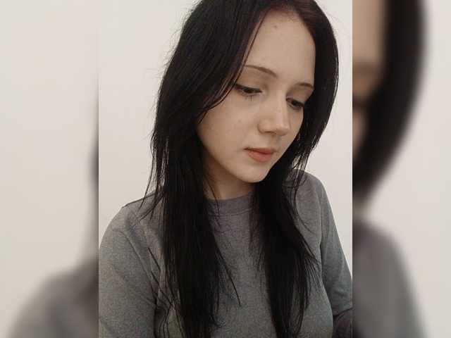 KRISTARI live cam on BongaCams