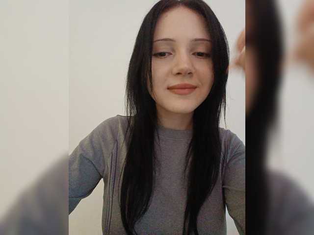 KRISTARI live cam on BongaCams