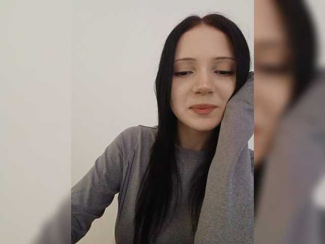 KRISTARI live cam on BongaCams