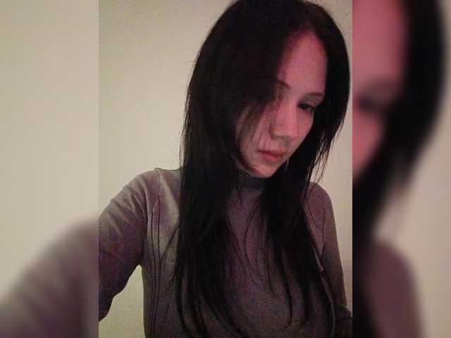 KRISTARI live cam on BongaCams