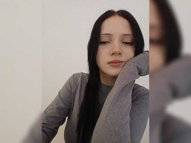 KRISTARI live cam on BongaCams