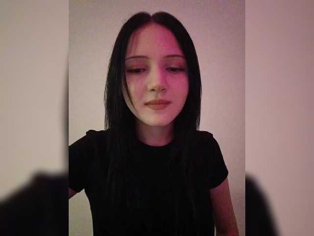 KRISTARI live cam on BongaCams