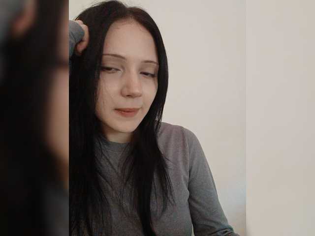 KRISTARI live cam on BongaCams