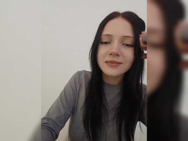 KRISTARI live cam on BongaCams