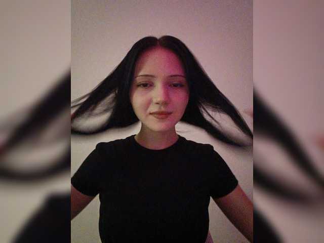 KRISTARI live cam on BongaCams