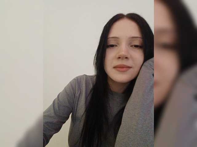 KRISTARI live cam on BongaCams