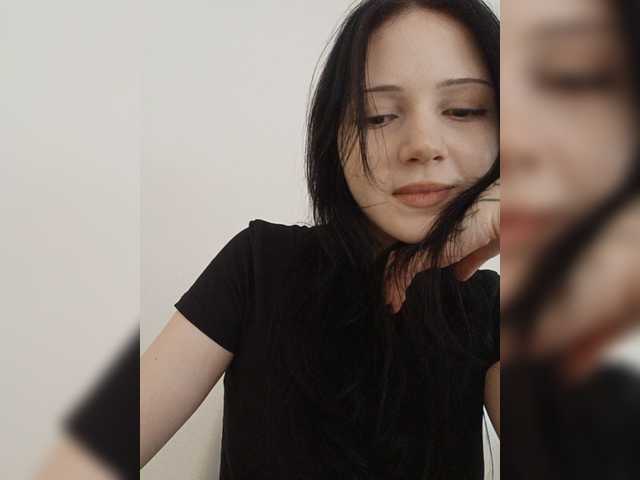 KRISTARI live cam on BongaCams