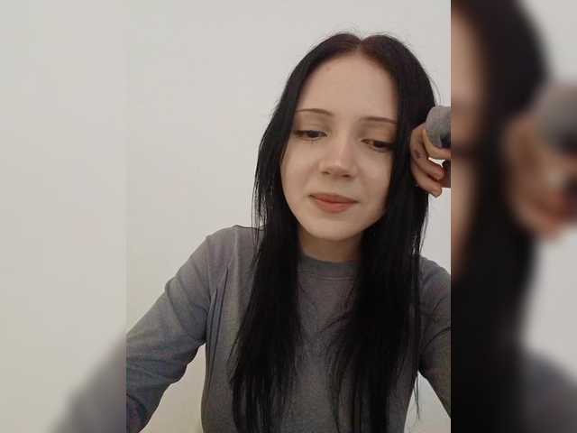KRISTARI live cam on BongaCams
