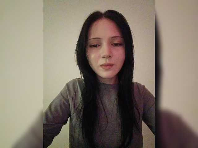 KRISTARI live cam on BongaCams