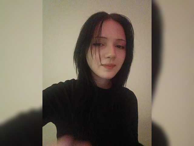 KRISTARI live cam on BongaCams