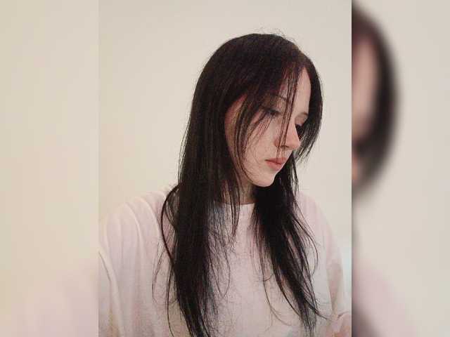 KRISTARI live cam on BongaCams