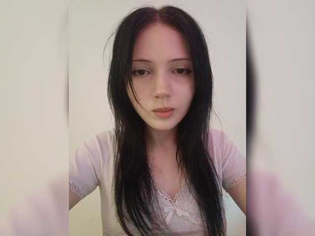 KRISTARI live cam on BongaCams