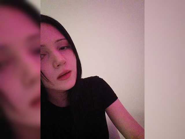 KRISTARI live cam on BongaCams