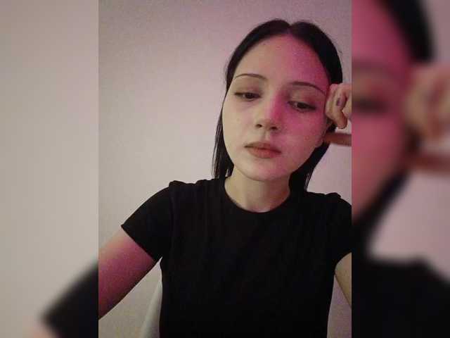 KRISTARI live cam on BongaCams
