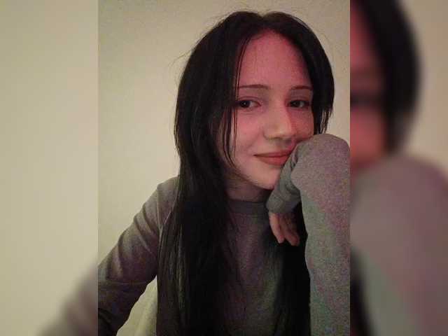KRISTARI live cam on BongaCams