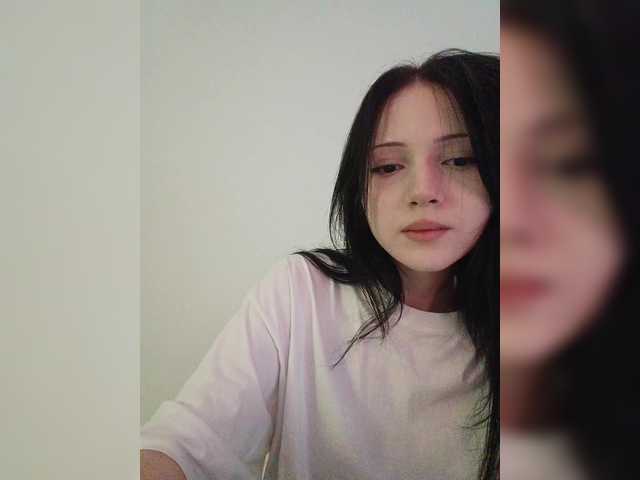 KRISTARI live cam on BongaCams